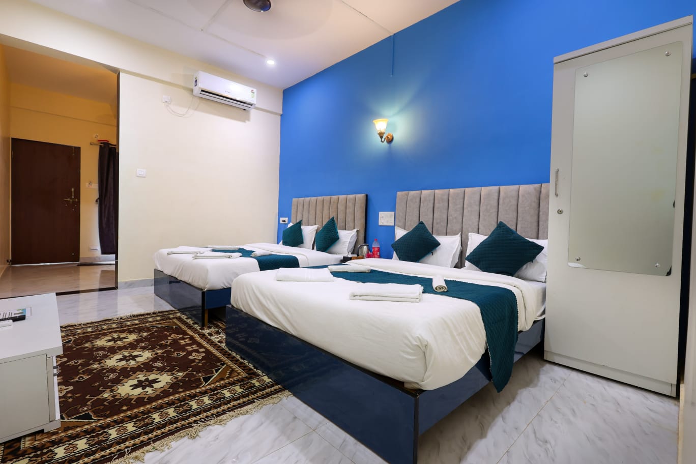 Superior Room By Ocean Breeze Resort